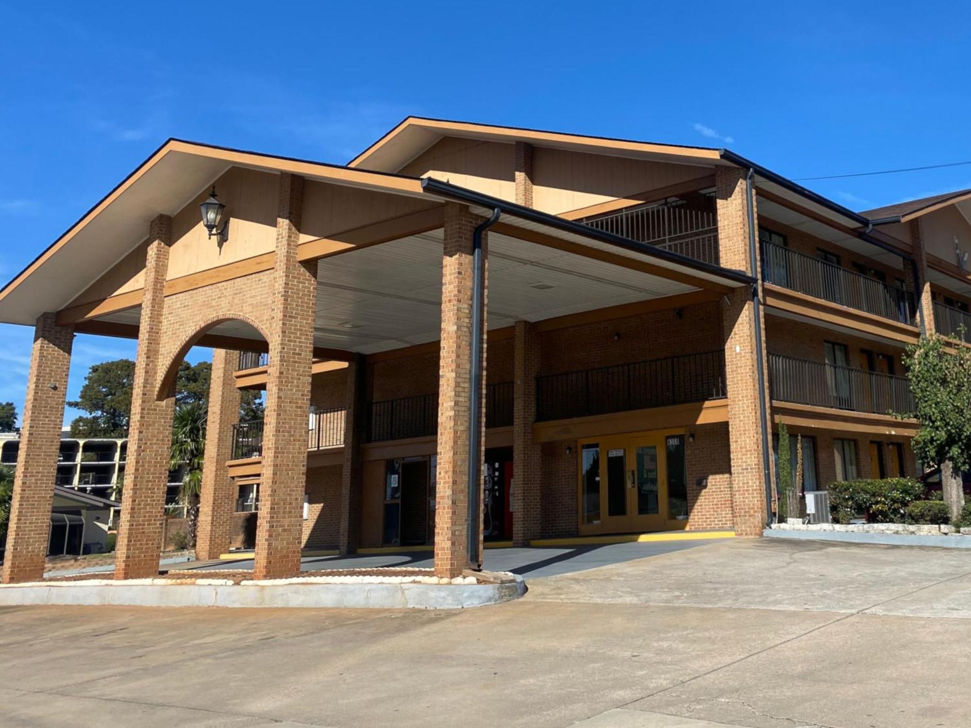 American Inn And Suites - Atlanta Airport Jonesboro I-75 Exterior photo